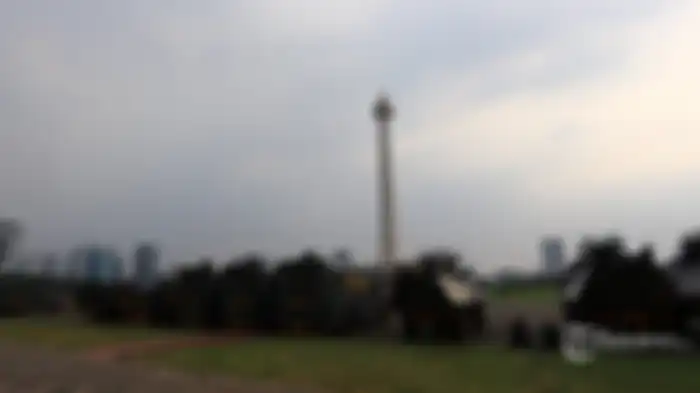 Monumen Nasional, yang sebagian besar emasnya disumbang oleh putra Aceh bernama Teuku Markam. Sayang, akhir hidupnya tragis, dituduh PKI oleh ORde Baru.