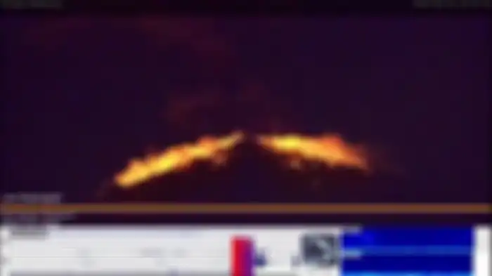 Gunung Agung di Bali meletus