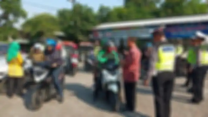 Razia polisi untuk menindak penunggak pajak di Sukoharjo