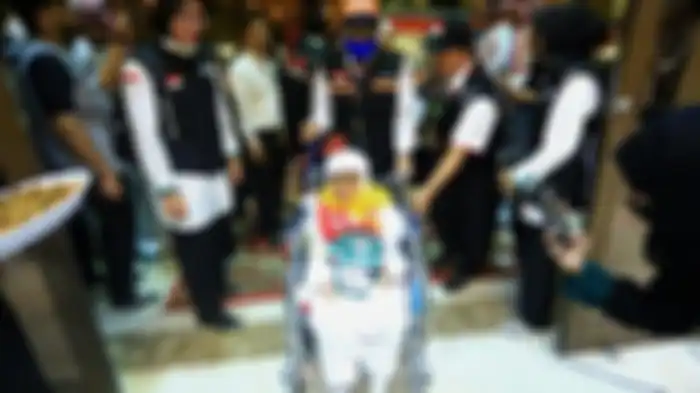 Jemaah haji tertua Jawa Timur asal Magetan, Sukinah tiba bersama kloter 1 Surabaya di Mekkah, Senin (15/7/2019) malam.