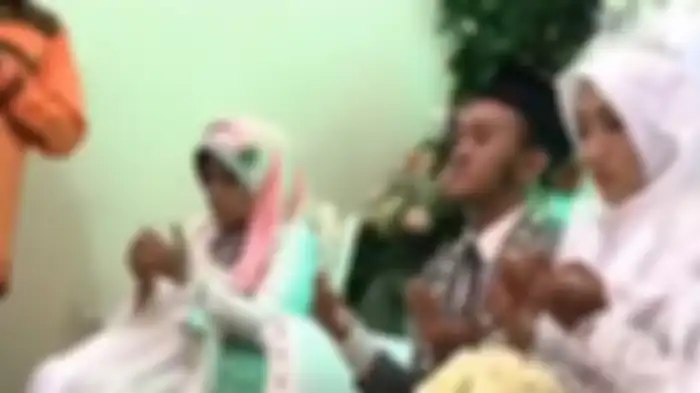 Foto pernikahan Caisar dan Intan 