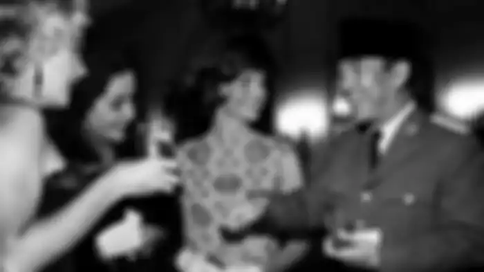 Kharisma Soekarno yang Suka Tampil Necis