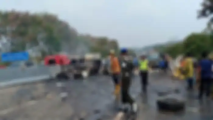 Kecelakaan beruntun di Tol Purbeleunyi