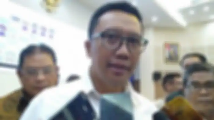 Menteri Pemuda dan Olahraga (Menpora), Imam Nahrawi sedang memberi ketarangan kepada para awak wartawan, pada acara pembukaan babak I Taspen Cup Chess, Cempaka Putih, Jakarta Pusat, Senin (22/4/2019). 