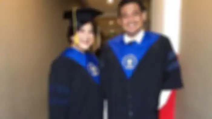 Kahiyang Ayu dan Bobby Nasution saat wisuda S2