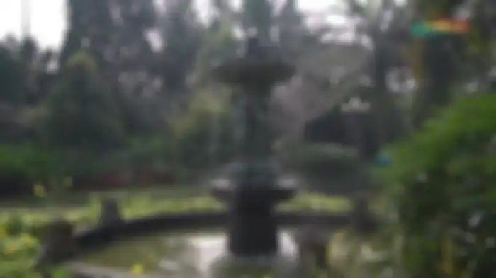 Villa ibunda Bams Samson di Puncak yang bergaya kolonial