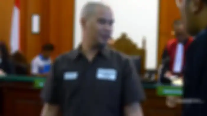 Ahmad Dhani harus mendekam di Lembaga Permasyarakatan (LP) Cipinang, Jakarta Timur, terkait kasus ujaran kebencian
