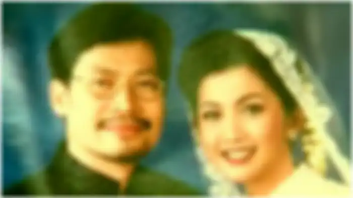 Sammy Hamzah dan Desy Ratnasari.