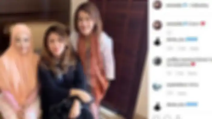 Kedua mantan istri Wisnutama, Wina Natalia dan Wina Widodo (pakai hijab oranye)