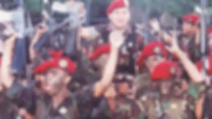 Prabowo Subianto dan prajurit Kopassus