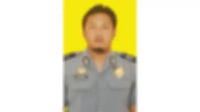 (Alm.) Bripka Kurniawan menjadi korban tabrak lari.