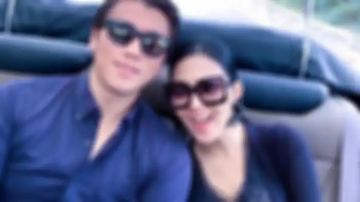 Syahrini dan Reino Barack liburan ke Italia dan berlanjut ke Tokyo 