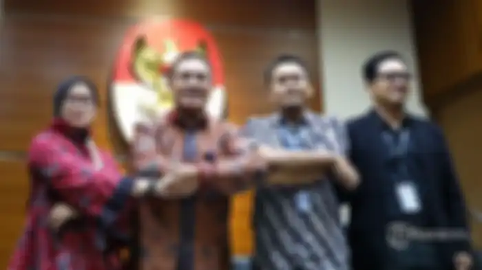 Ketua KPK Firli Bahuri (kedua dari kiri)