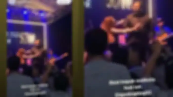 Aksi panggung Ayu Ting Ting bersama wakil walikota Depok