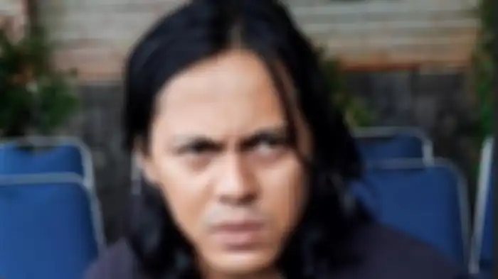 Mayky Wongkar ditemui di rumah duka di kawasan Lebak Bulus, Jakarta Selatan, Senin (6/1/2020). 