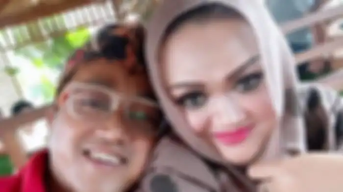 Teddy dan Lina Jubaedah.