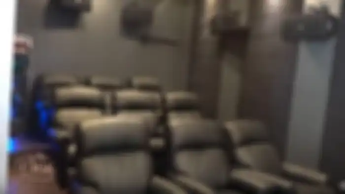 Bioskop Pribadi (Movie Room) di rumah Jordi Onsu