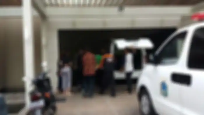Suasana rumah duka saat jenazah Ashraf Sinclair datang
