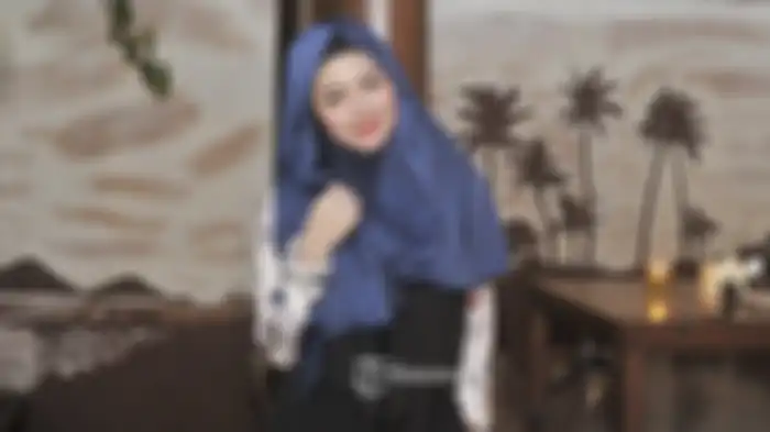 Vitalia Sesha saat berhijab.