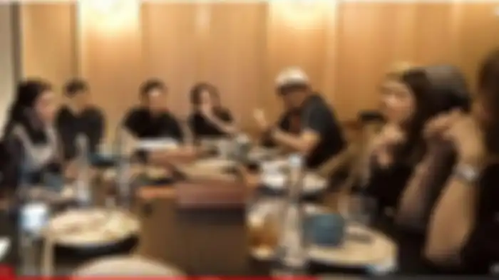 Keluarga Anang Hermansyah menggelar acara makan malam bersama Keluarga finalis Indonesia Idol, Tiara Anugrah, Senin (9/3/2020). 