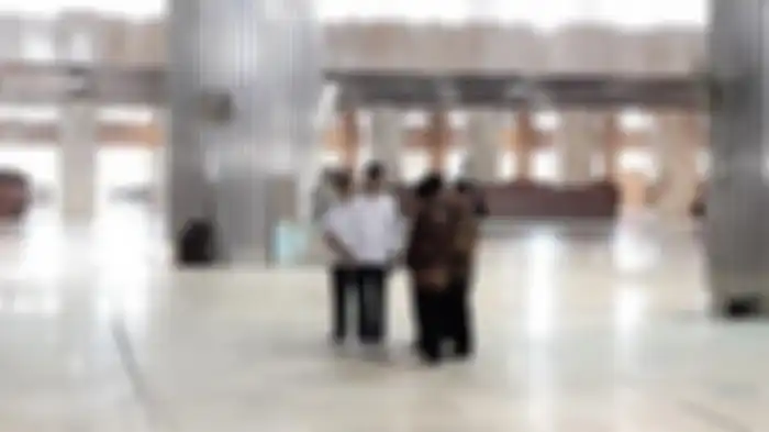 Presiden Jokowi menilik pencegahan penyebaran virus corona di Masjid Istiqlal