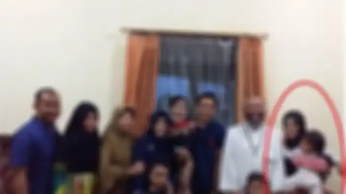 Ulfa istri Syekh Puji