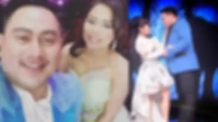 Nassar pamer kemesraan dengan wanita bernama Selfi di atas panggung