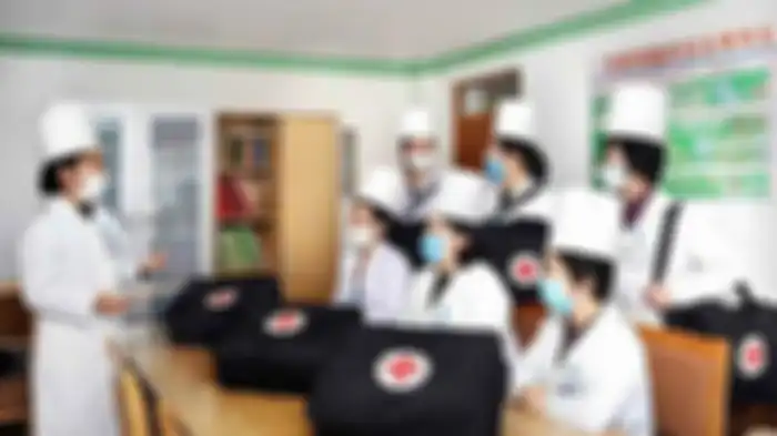 Staff medis Korea Utara