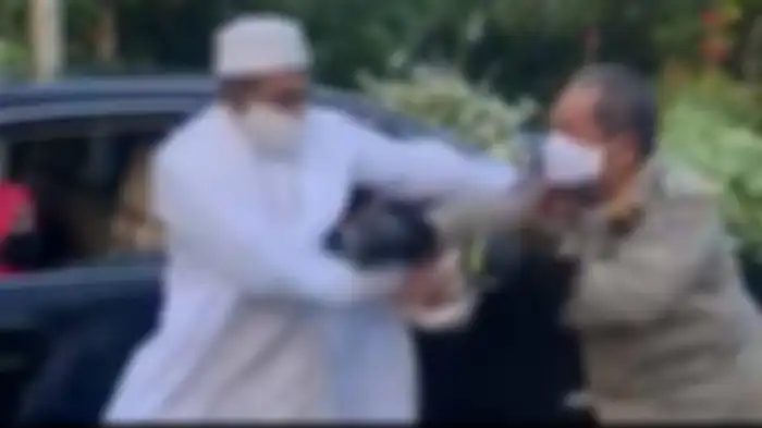 Profil Habib Umar Assegaf yang diduga melanggar PSBB di Tol Satelit Surabaya