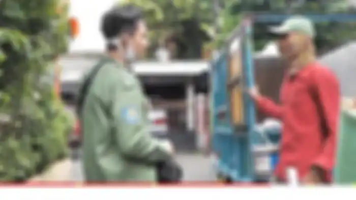 Baim Wong temui petugas kebersihan