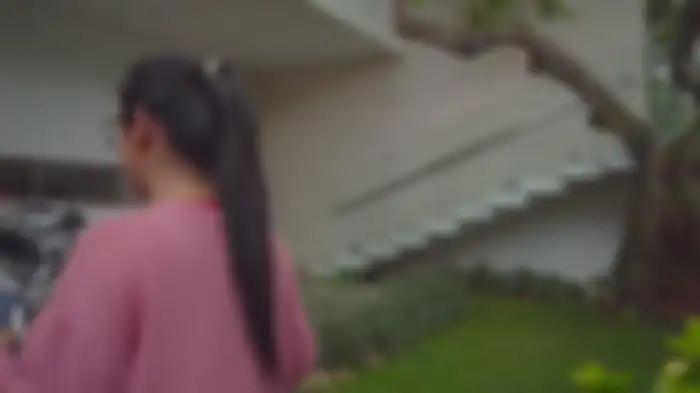 Tangga unik di rumah Dewi Perssik