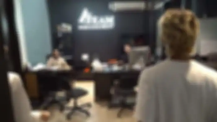 Kantor bisnis hijab Hally dan clothing line Bad Influence di rumah Awkarin 