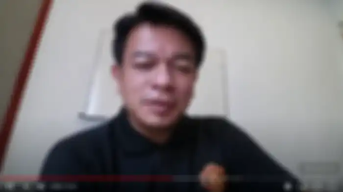 Sepupu Baim Wong, Julius.