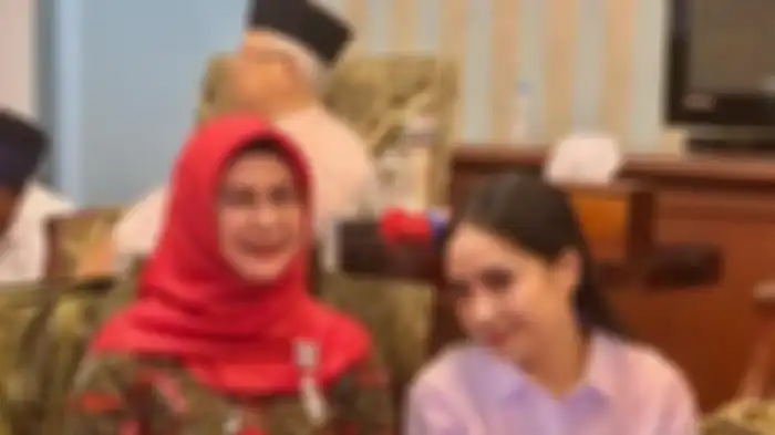 Tangkapan gambar dari instagram @raffinagita1717 yang menunjukkan foto Nagita Slavina bersama putri Maruf Amin, Siti Nur Azizah. 