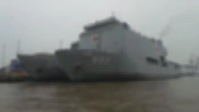 KRI Banda Aceh 593 dan KRI Dr Suharso 990