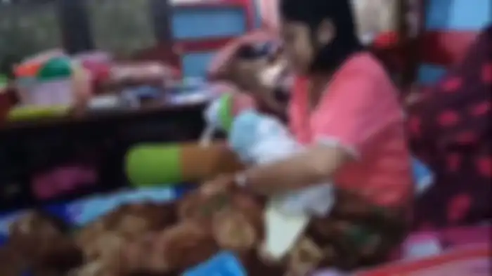 Viral seorang wanita asal Tasikmalaya hamil dalam satu jam, kamudian langsung melahirkan.