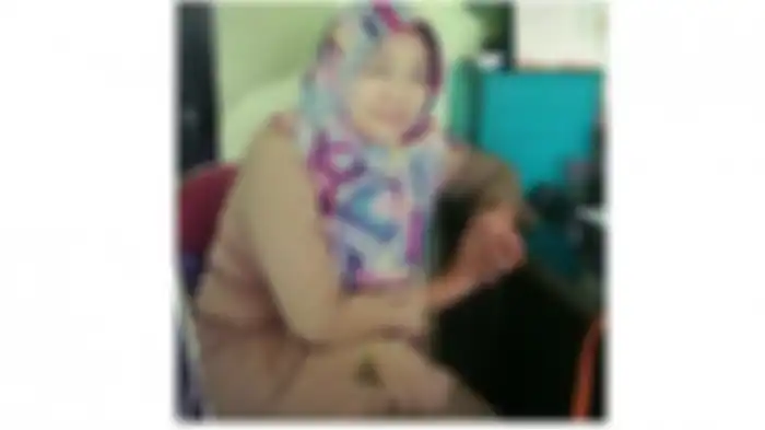 Wury Estu Handayani saat berseragam PNS