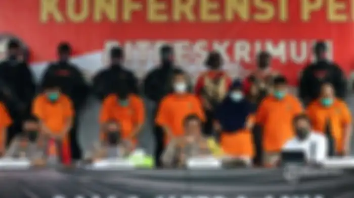 Polisi menangkap 12 pelaku penembakan maut di Kelapa Gading, Jakarta Utara, yang menewaskan pengusaha pelayaran Sugianto (51).