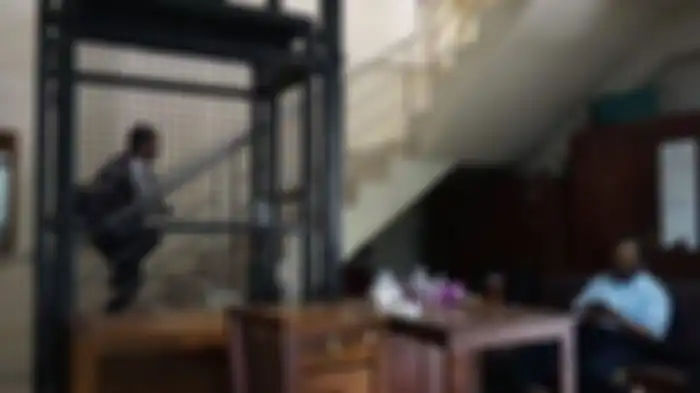 Lift di Gedung DPRD DIY yang talinya putus pada Selasa (15/9/2020). Akibat kejadian itu, Ketua DPRD DIY Nuryadi mengalami patah kaki.