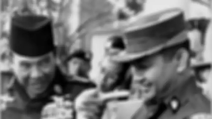 Soekarno dan Soeharto.