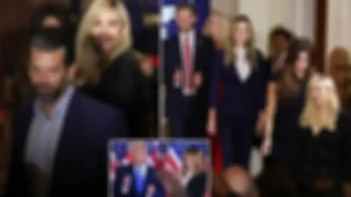 Presiden Donald Trump didampingi oleh keluarganya pada Rabu dini hari ketika dia membuat pidato kemenangan, di mana dia menyatakan pemilihan adalah penipuan terhadap rakyat Amerika.