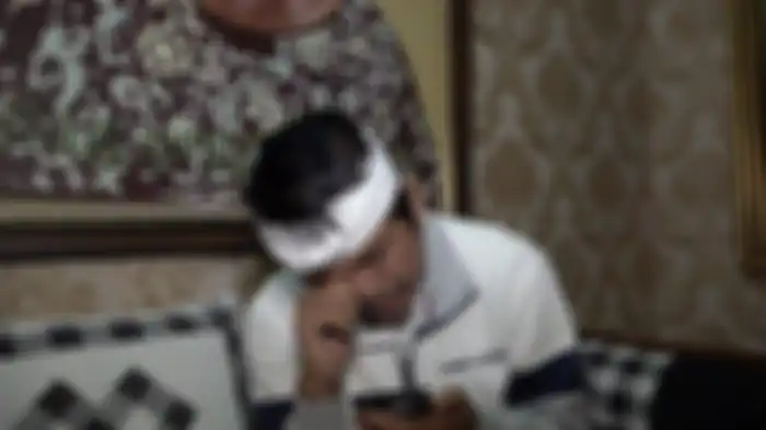 Dedi Mulyadi terharu saat berkomunikasi dengan Akbar