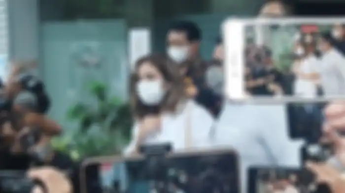 Artis Gisella Anastasia di Gedung Direktorat Reserse Kriminal Khusus PMJ, Selasa (17/11/2020). Polda Metro Jaya telah merampungkan berkas perkara penyebar video syur mirip Gisella Anastasia atau Gisel dengan tersangka berinisial PP dan MN. 