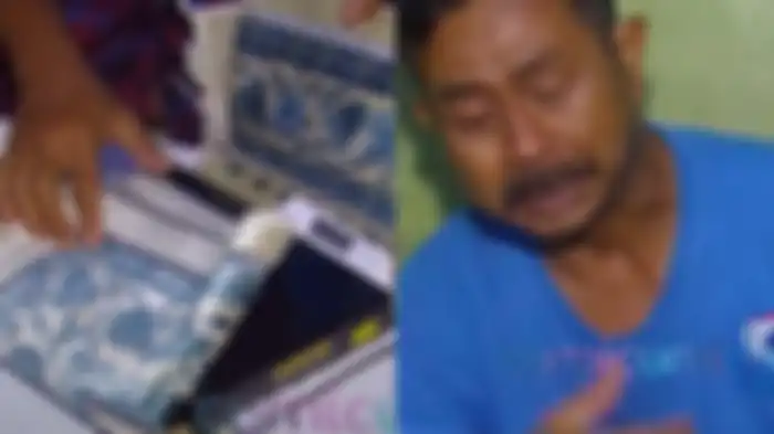 Kado dari ayah Dimas