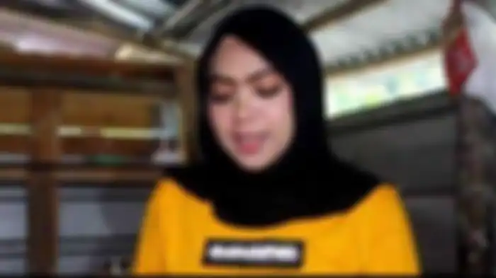 penjual tempe mendoan mirip Syahrini