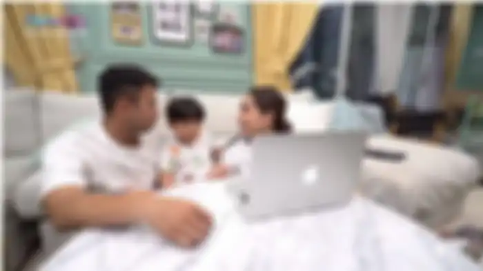 Kenyang cicipi hidup enak sejak lahir, Rafathar diam-diam sudah dapat jatah apartemen mewah dari sang nenek, Rieta Amilia hingga bikin netizen heboh tak karuan. 