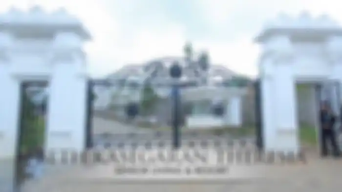 Lokasi syuting pintu gerbang Ikatan Cinta. 