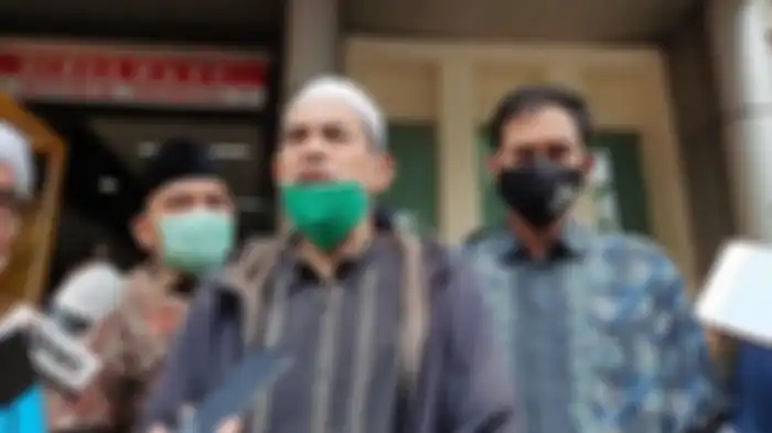 Keluarga korban enam anggota FPI yang tertembak polisi sambangi Komnas HAM di Menteng, Jakarta Pusat, Senin (21/12/2020)