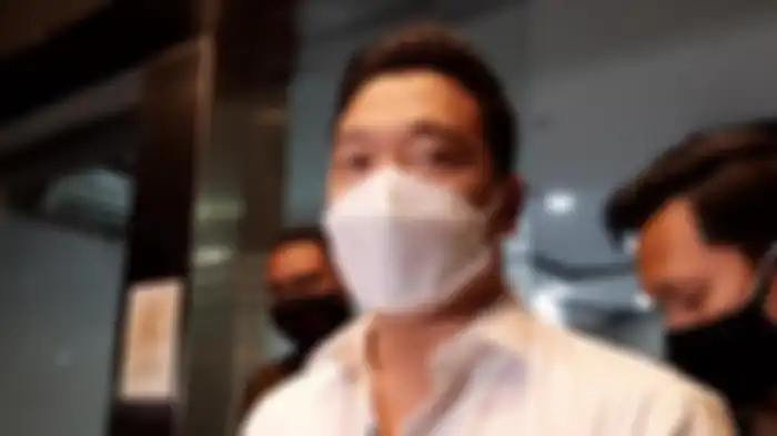 Michael Yukinobu de Fretes, tersangka kasus video syur, usai diperisa di Direktorat Reserse Kriminal Khusus Polda Metro Jaya, Senin (4/1/2021) - Tersangka kasus video syur yang melibatkan Gisella Anastasia, Michael Yukinobu Defretes (MYD) alias Nobu tidak ditahan polisi. 