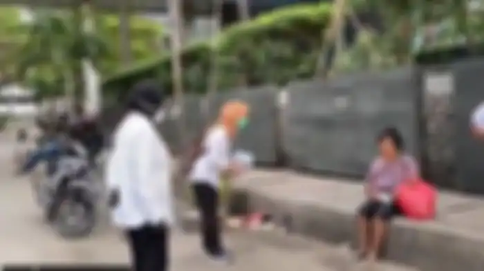 Tunawisma yang ditemui Mensos Tri Rismaharini. 